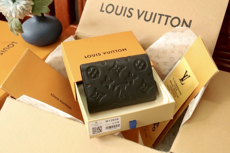 LX Wallets Sophisticated 7910