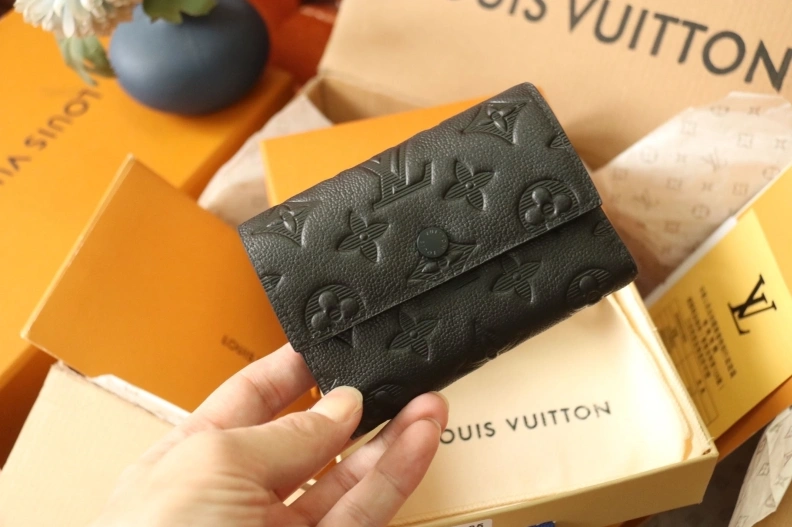 LX Wallets Sophisticated 7910