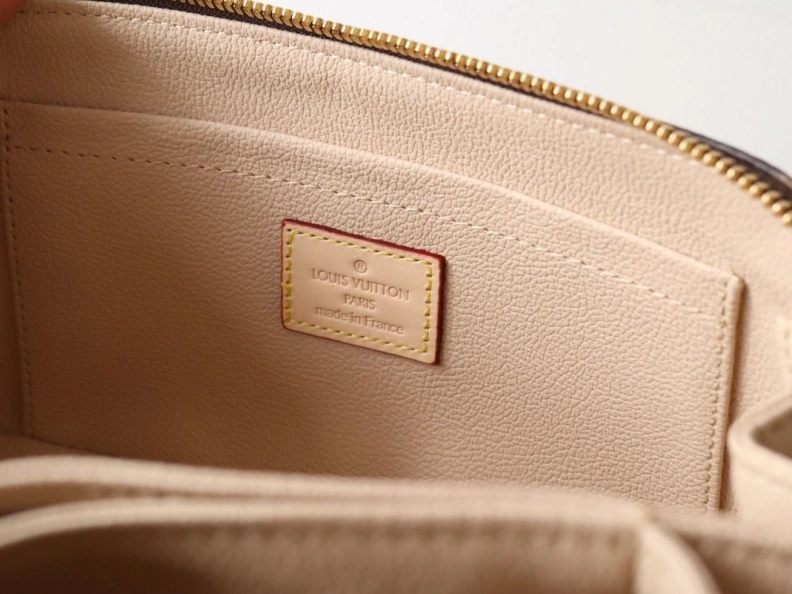LX Cosmetic Bags Refined 9193