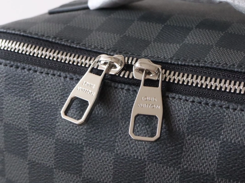 LX Cosmetic Bags Breathable 9189