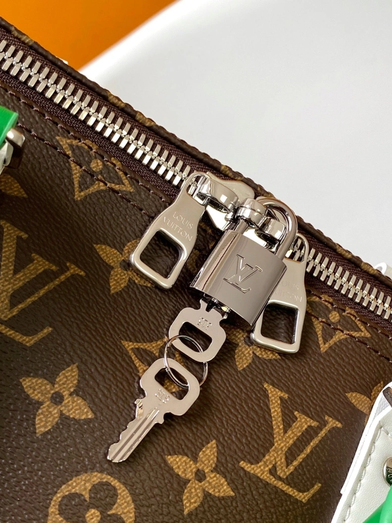 Functional LX Travel Bags 8130