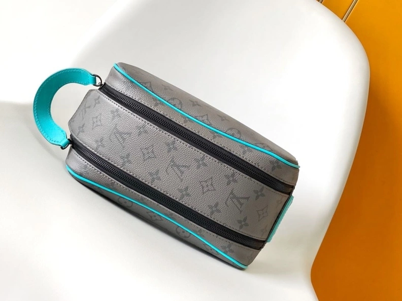 LX Cosmetic Bags Refined 9157