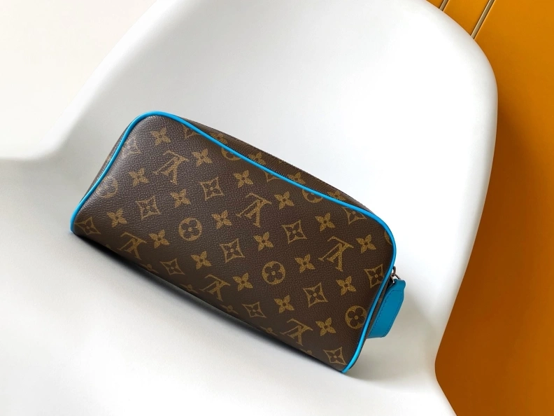 LX Cosmetic Bags Efficient 9159