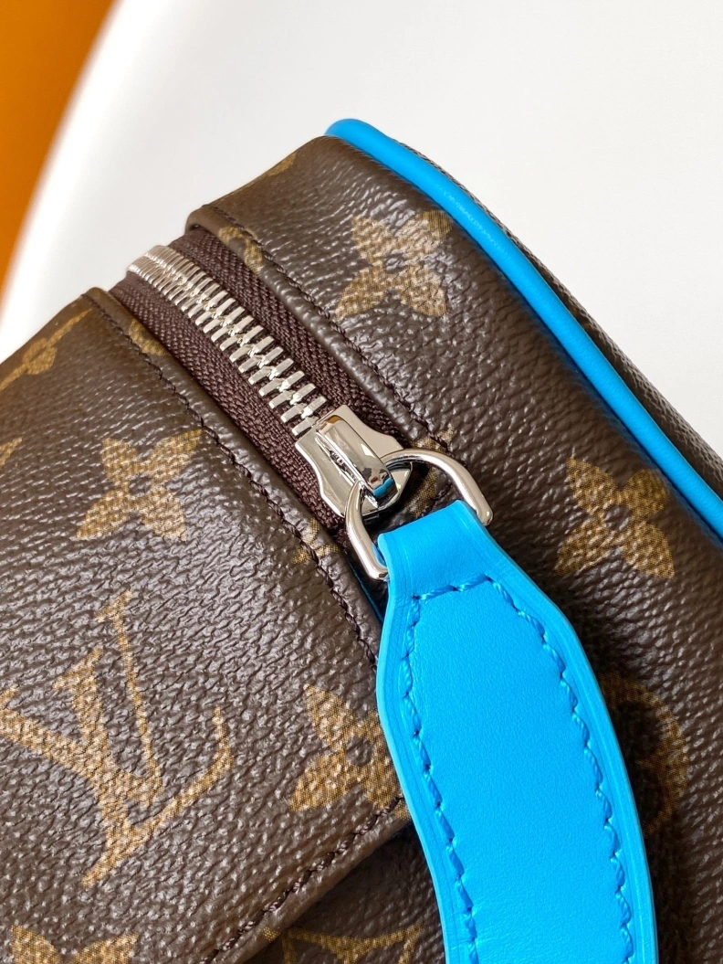LX Cosmetic Bags Efficient 9159