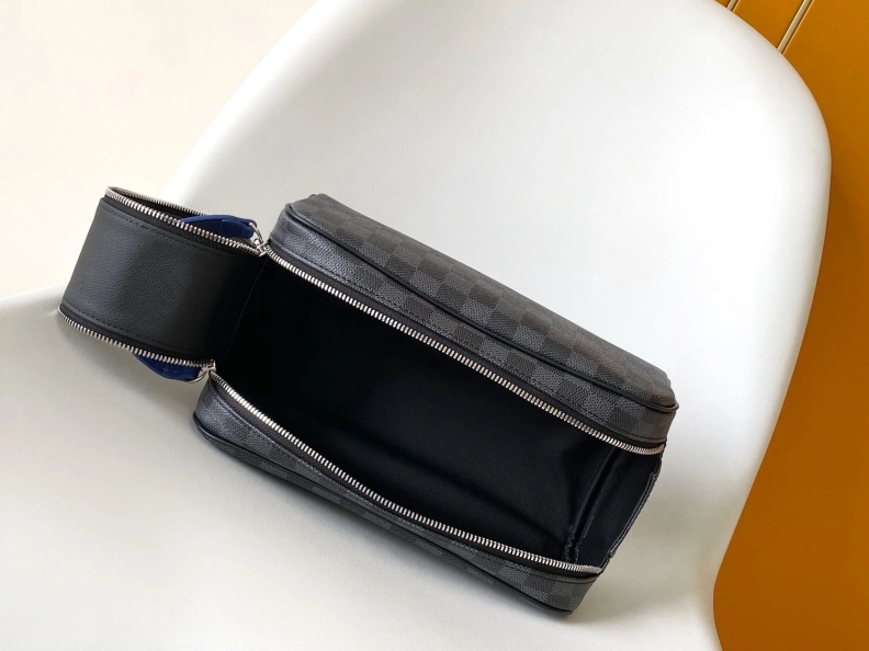 LX Cosmetic Bags Efficient 9168