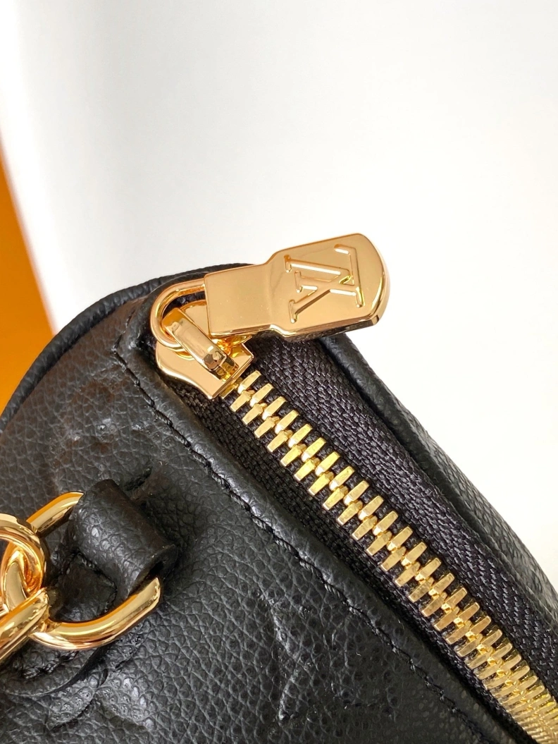 Sophisticated LX Satchel bags 8804