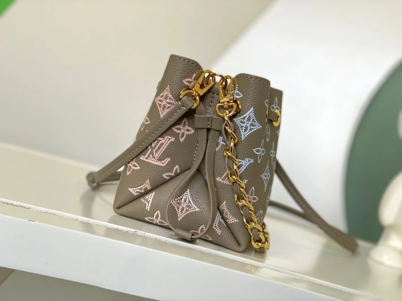 Soft LX Bucket Bags 22175