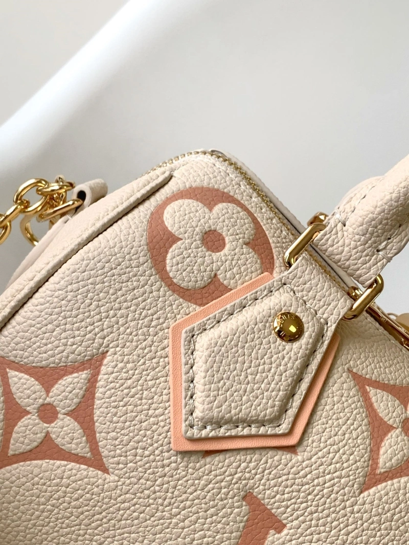 Versatile LX Speedy Bags 22140