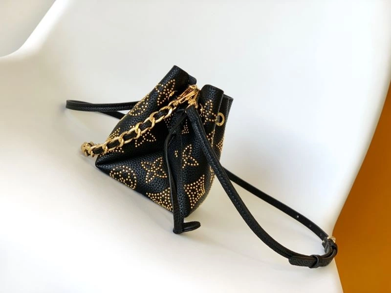Refined LX Bucket Bags 22079