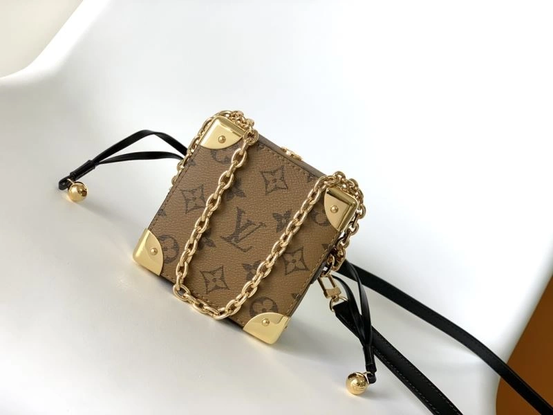 Classic LX Bucket Bags 22092