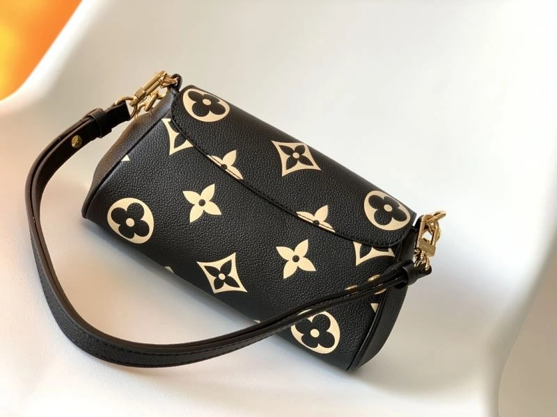Sophisticated LX Satchel bags 22047