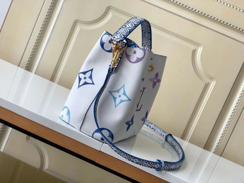Bright LX Bucket Bags 25393