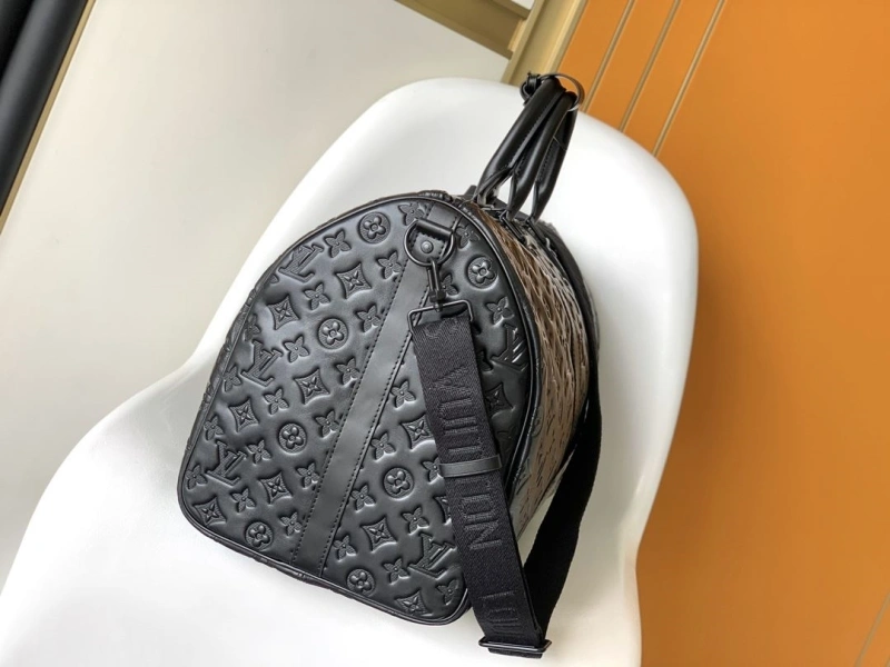 Comfortable LX Travel Bags 24706
