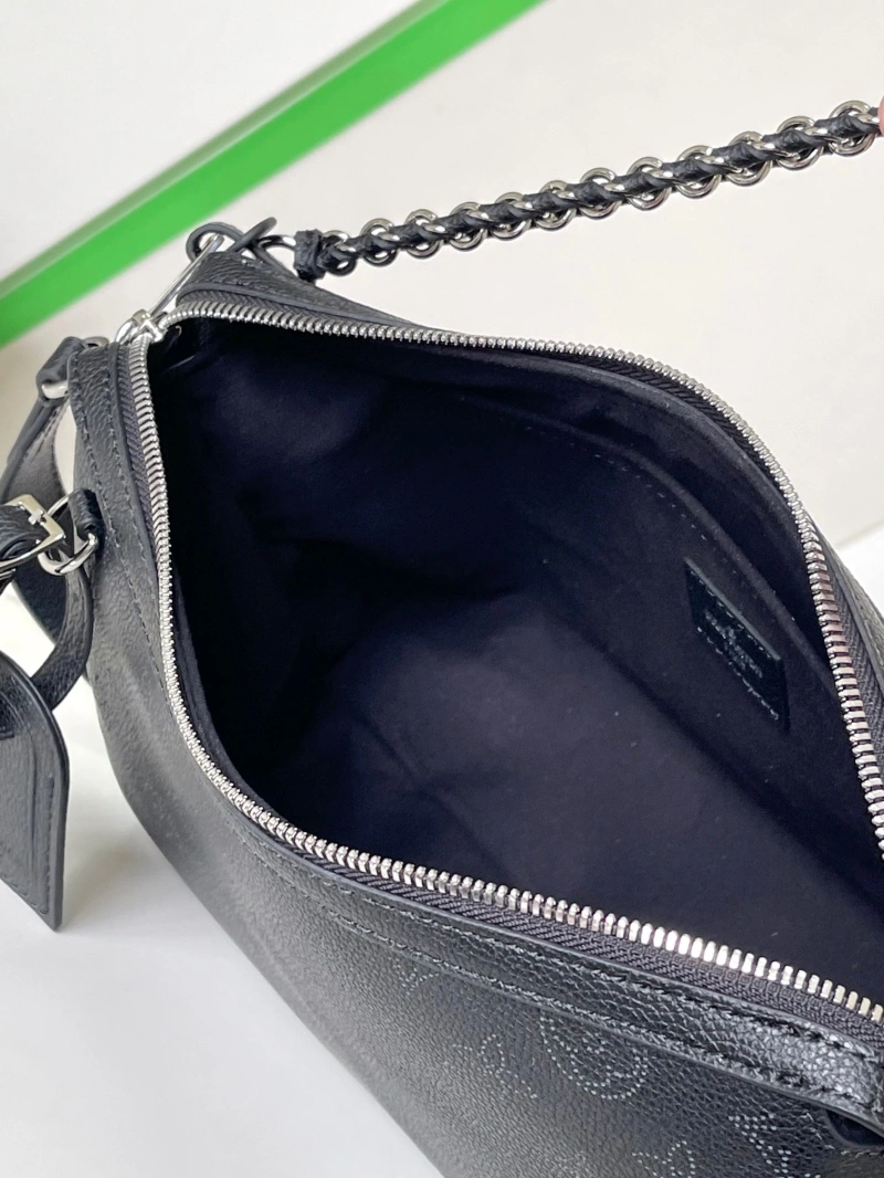 GoAnywhere LX Satchel bags 25225