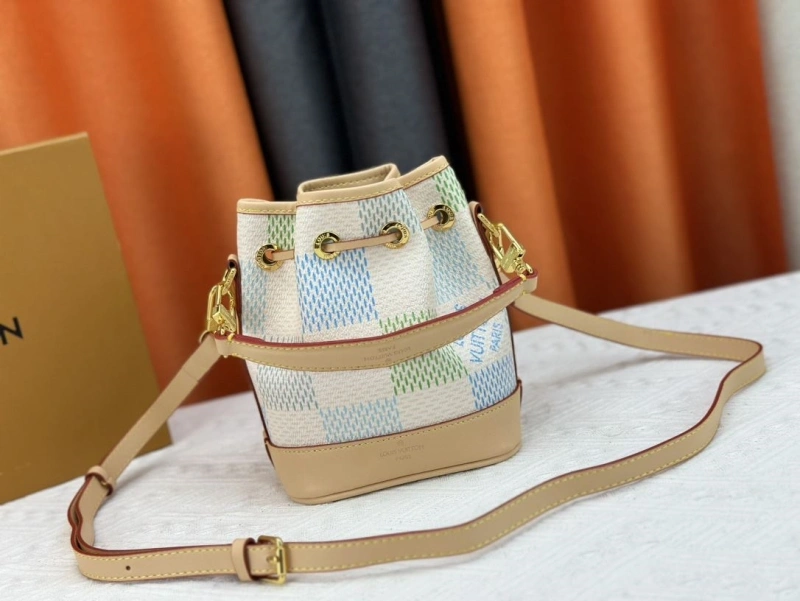 Flexible LX Bucket Bags 25384