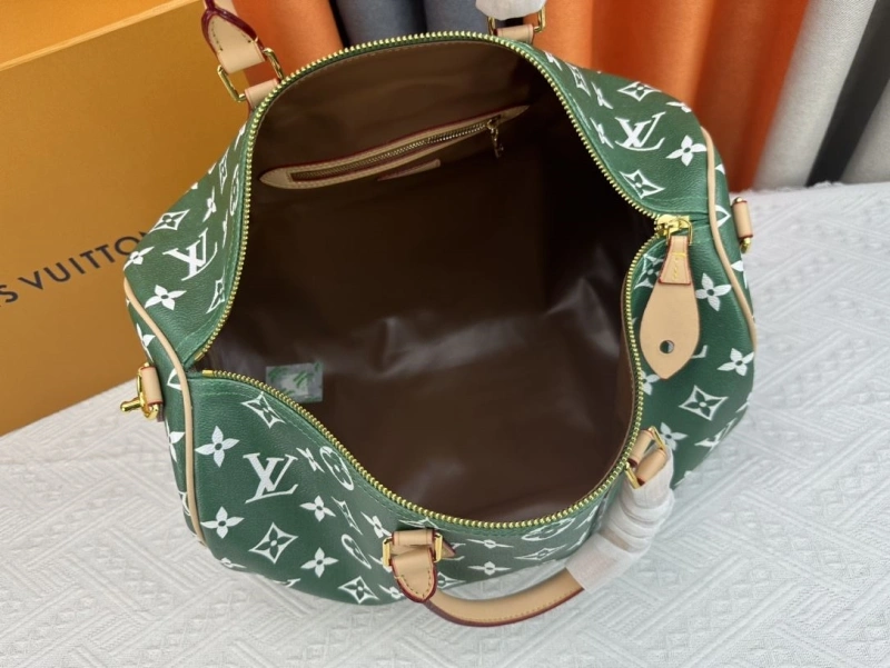 Comfortable LX Travel Bags 24700