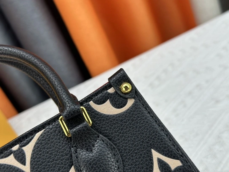 Sophisticated LX Shopping Bags 24989
