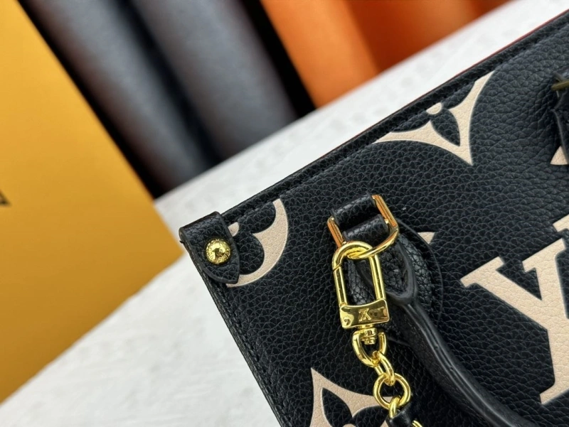 Sophisticated LX Shopping Bags 24989