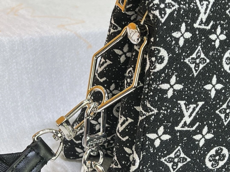 Comfortable LX Satchel bags 25203