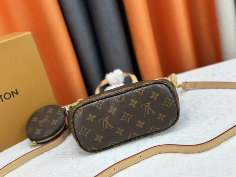 Comfortable LX Top Handle Bags 24782