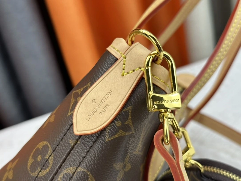 Comfortable LX Top Handle Bags 24782