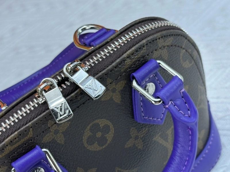 Reliable LX Top Handle Bags 24773