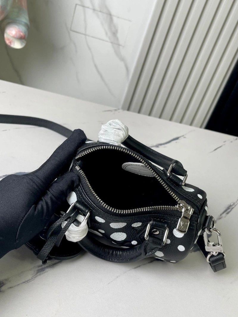 Comfortable LX Top Handle Bags 24759