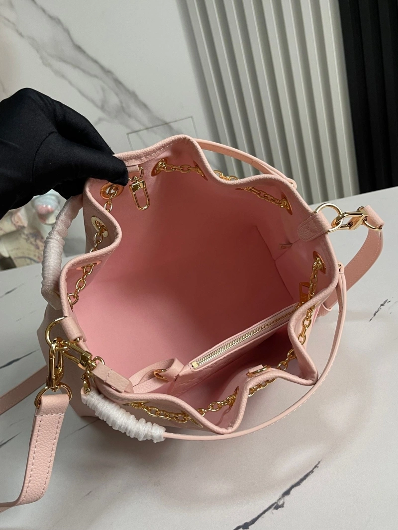 DailyWear LX Bucket Bags 25364