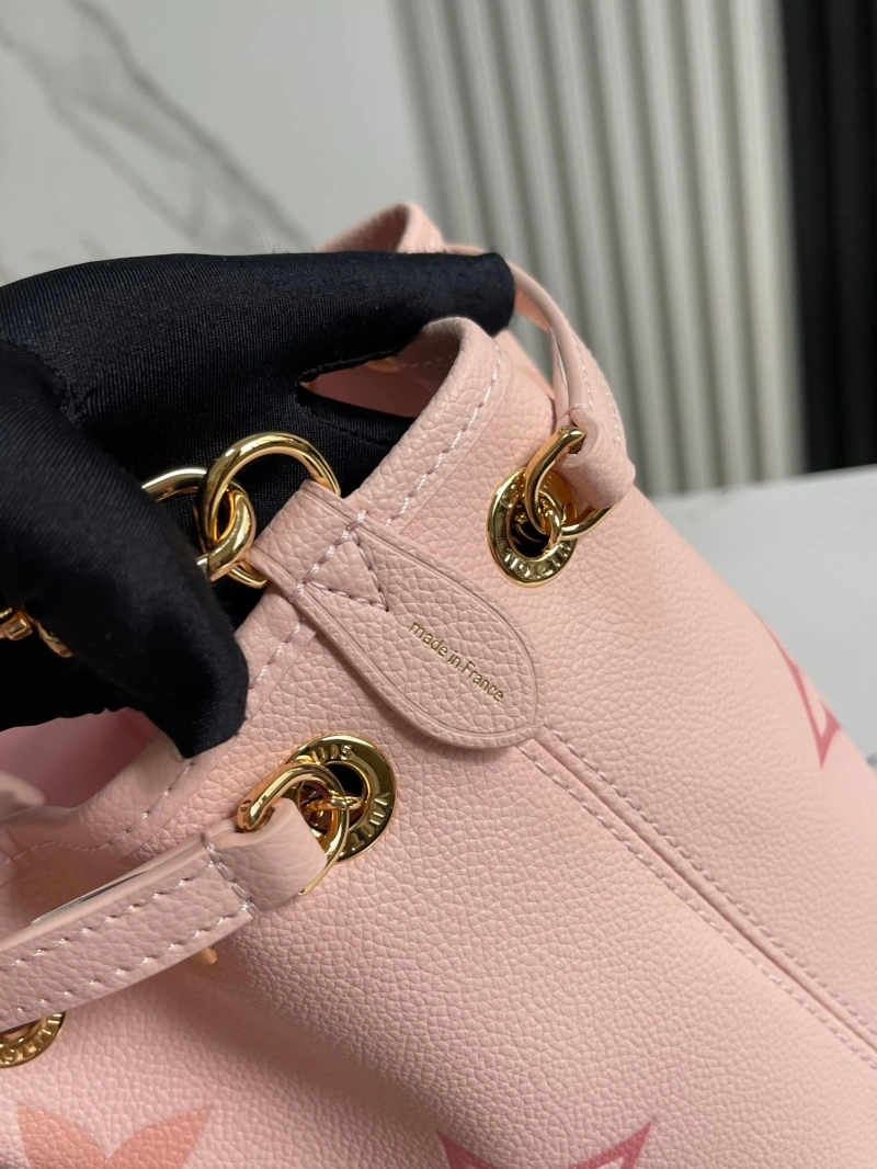 DailyWear LX Bucket Bags 25364