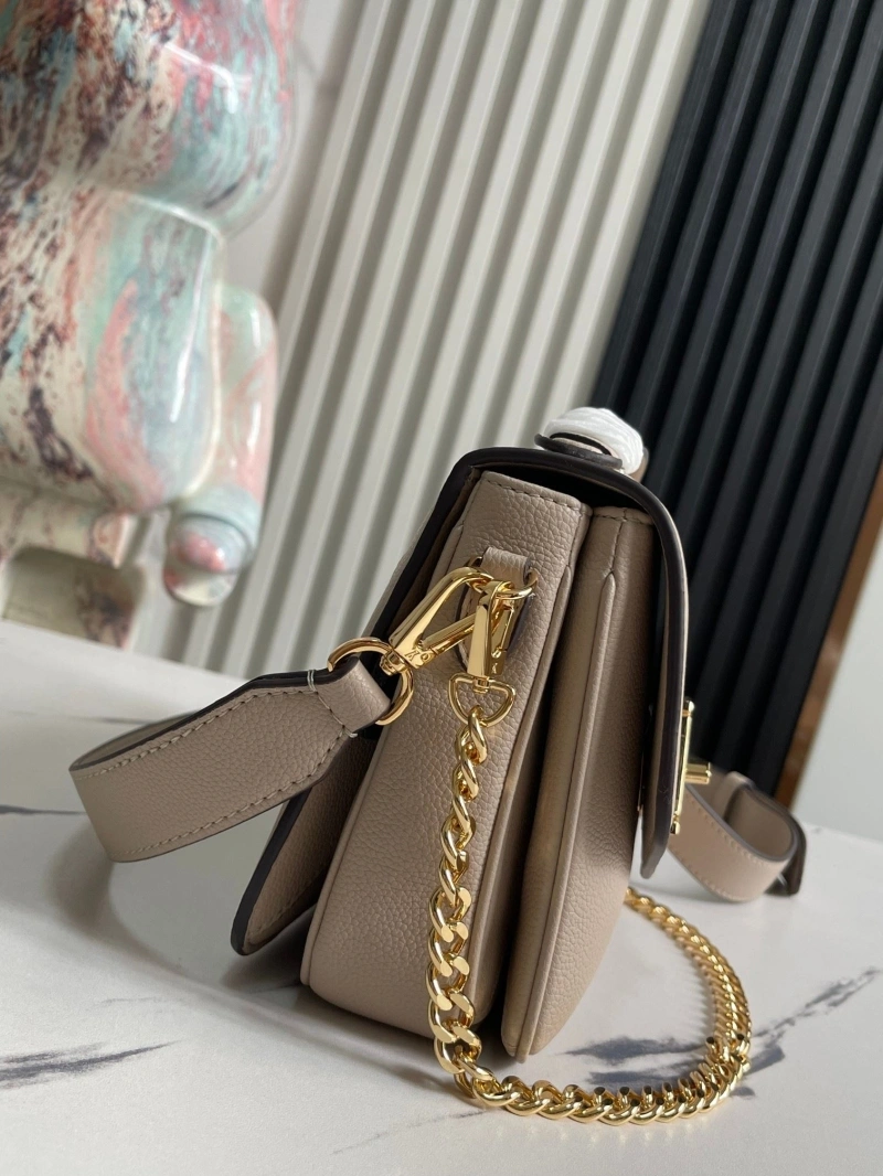 DailyWear LX Satchel bags 25130