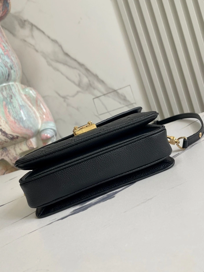 Soft LX Satchel bags 22218