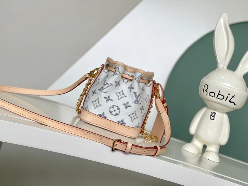 LX Bucket Bags GoAnywhere 25358
