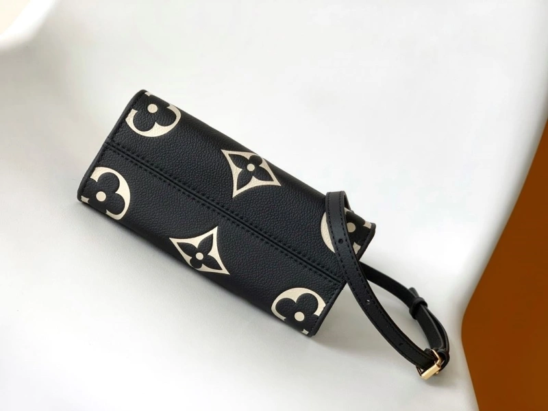 Sophisticated LX Shopping Bags 24919