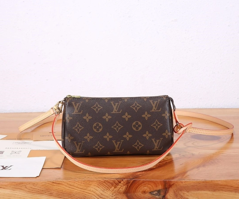 GoAnywhere LX Satchel bags 25081