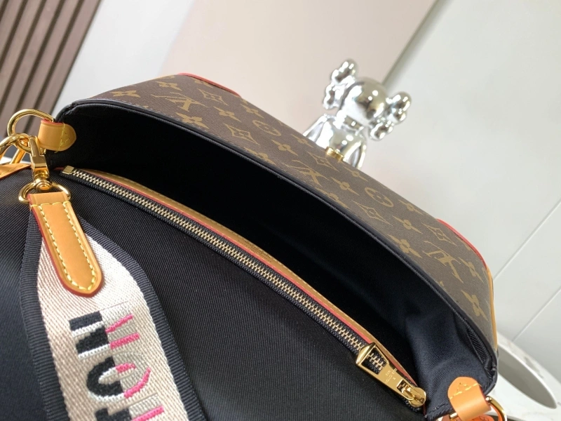 LX Satchel bags Versatile 15177