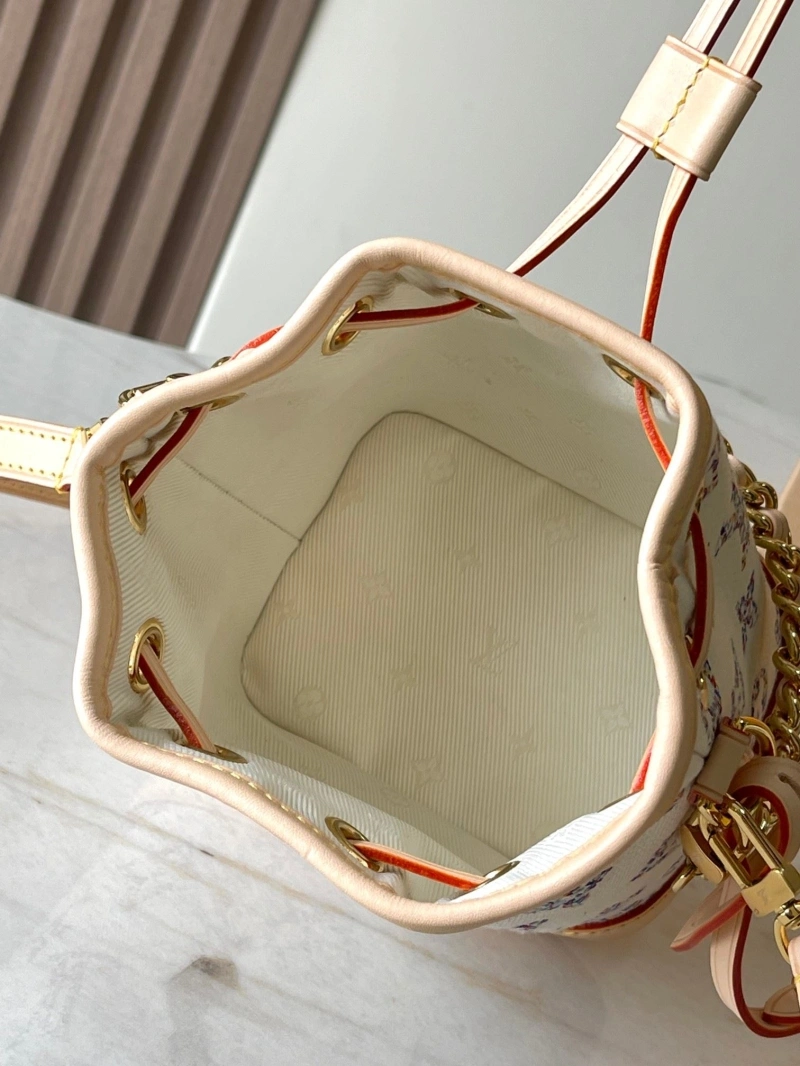 Unique LX Bucket Bags 15582