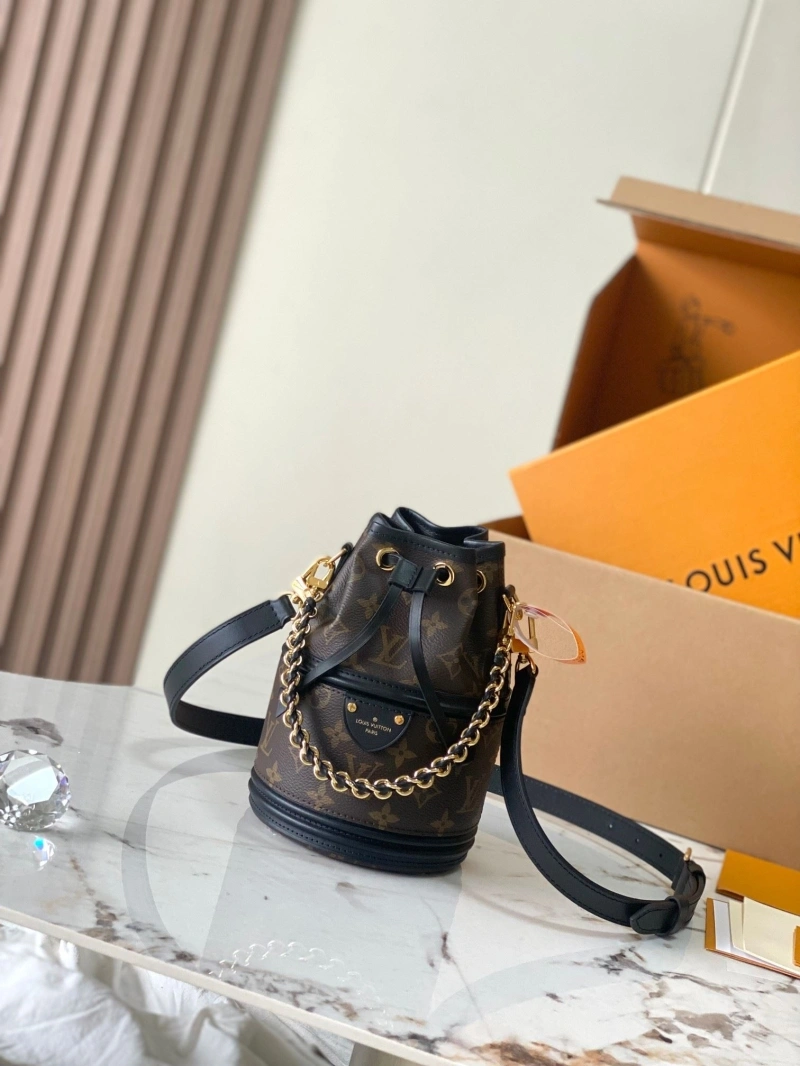 Refined LX Bucket Bags 15577