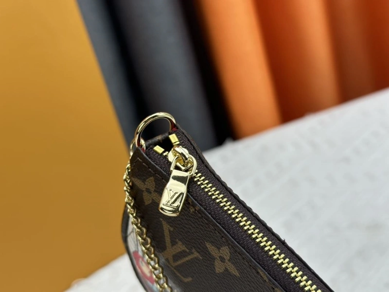 SportInspired LX Clutch Bags 15361