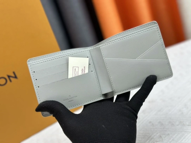 LX Wallets WellDesigned 13519