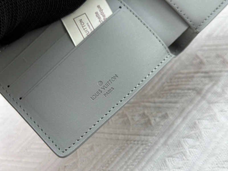 LX Wallets WellDesigned 13519