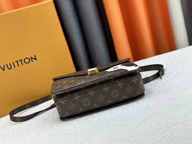 Cozy LX Satchel bags 15128