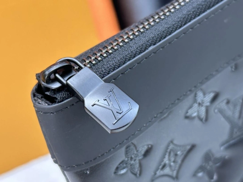 Resilient LX Clutch Bags 15359