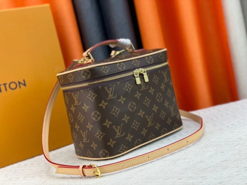 LX Cosmetic Bags GoAnywhere 15286