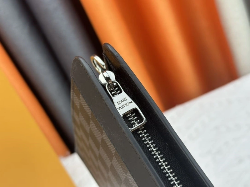 Classic LX Clutch Bags 15351