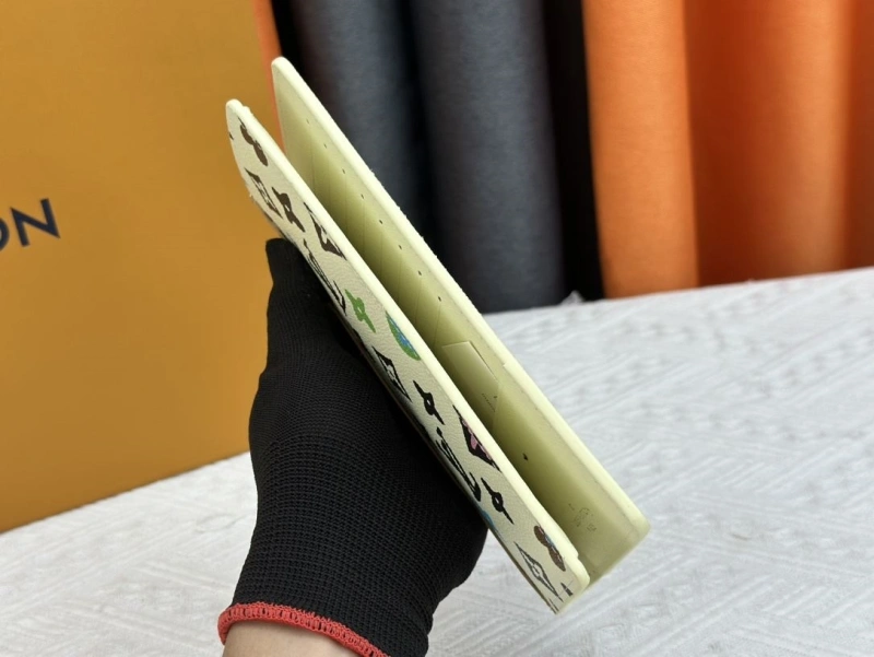 GoAnywhere LX Wallets 13468