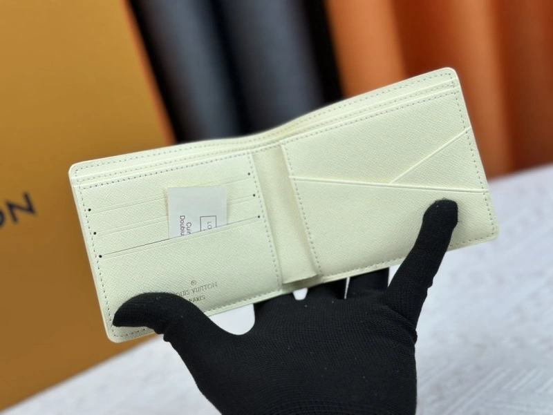 LX Wallets Refined 13469