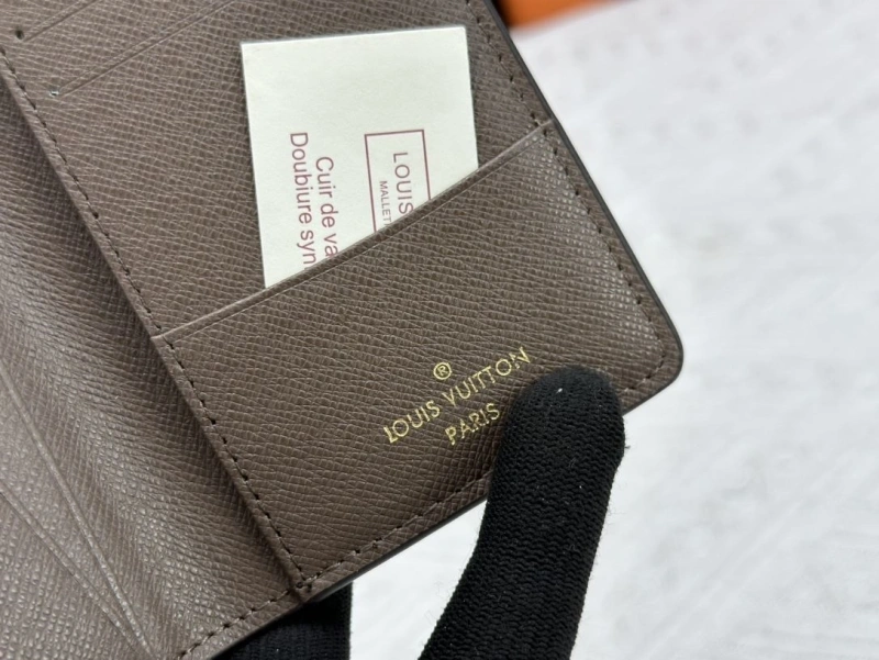 LX Wallets EyeCatching 13485