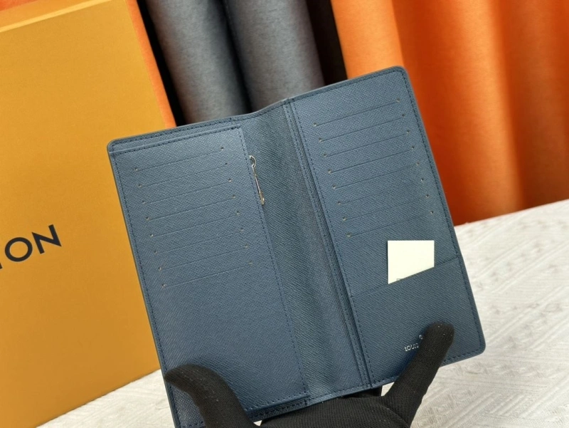 Compact LX Wallets 13493
