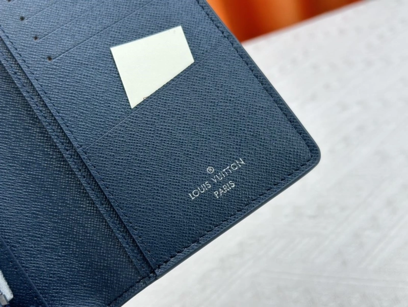 Compact LX Wallets 13493