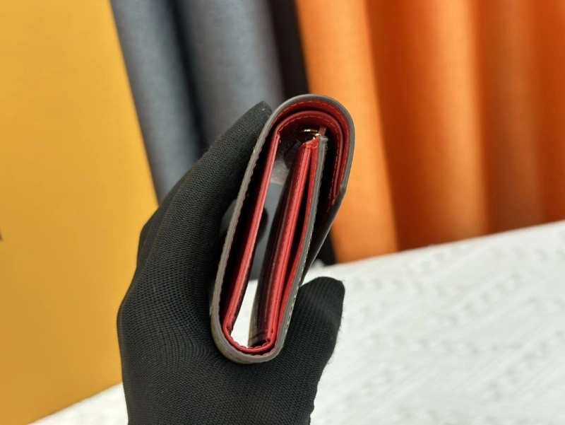 Affordable LX Wallets 13481